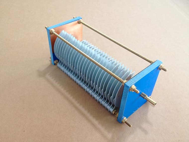 Condensador variable (30/350pF) en Kit